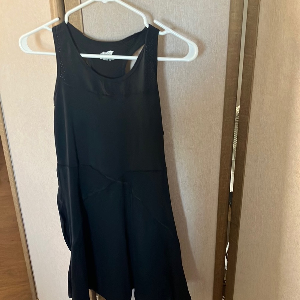 FINAL MARKDOWN Avia Black Sleeveless Sundress small